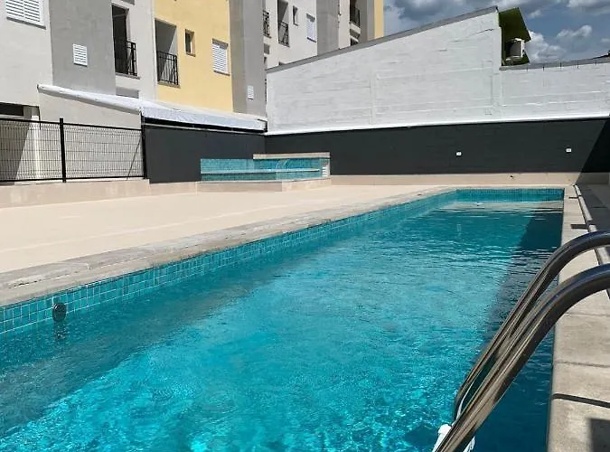Jathy - centro, Varanda Gourmet, ar condicionado, Piscina e Wi-Fi
