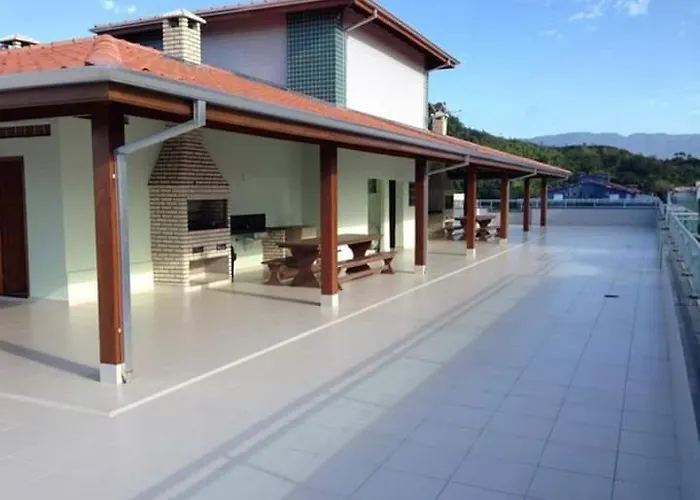Apartamento 70 metros praia
